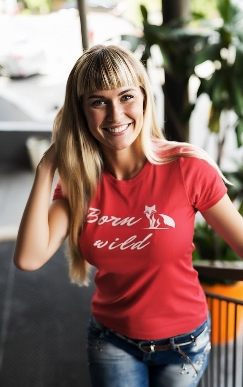 Camiseta "Born Wild", colores oscuros para ella